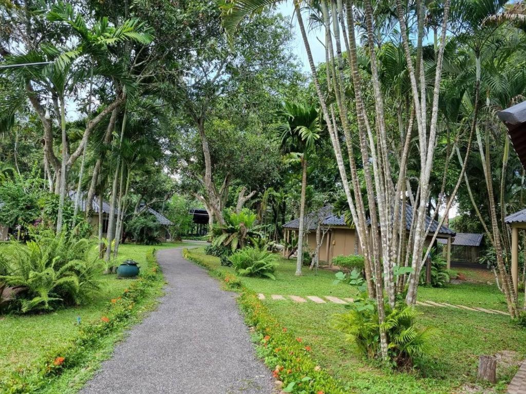 Natural Park Resort De Wang Thong Phitsanulok Zewnętrze zdjęcie